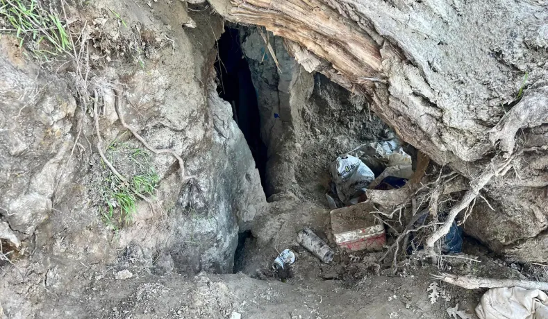 Dozens of homeless people in caves by the river! California worried about the phenomenon: It’s getting out of control