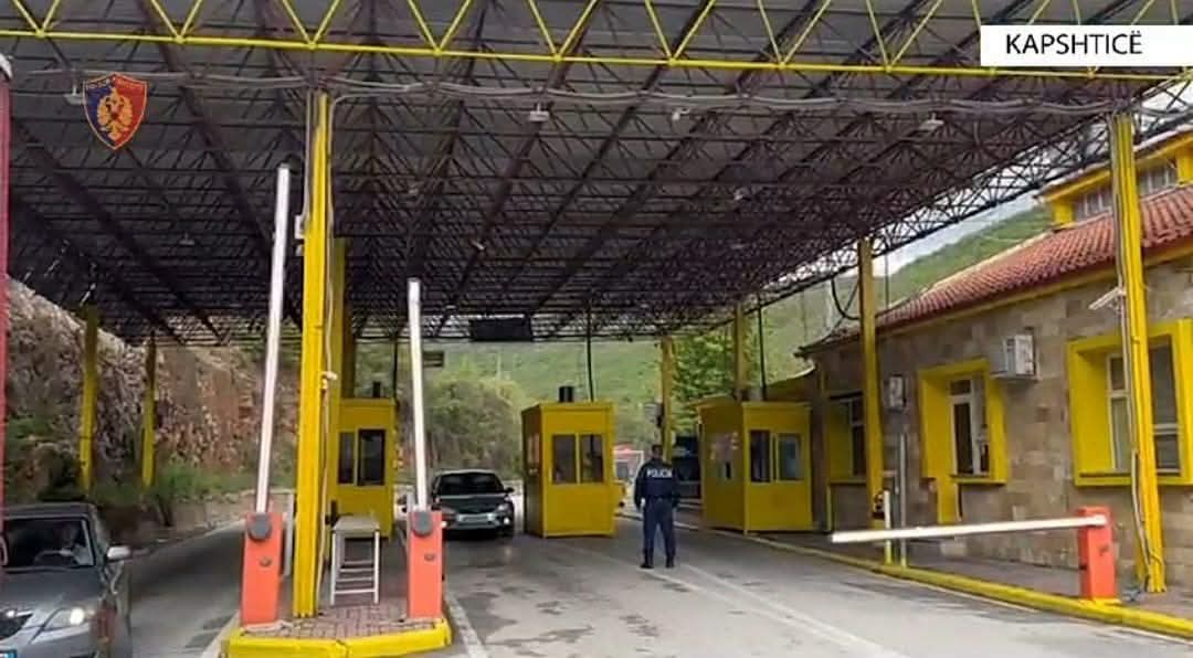 Shpërdoruan detyrën duke falsifikuar dokumentet e regjistrimit të një ngarkese me mallra ushqimore, procedohen penalisht 3 doganierë në doganën e Kapshticës.