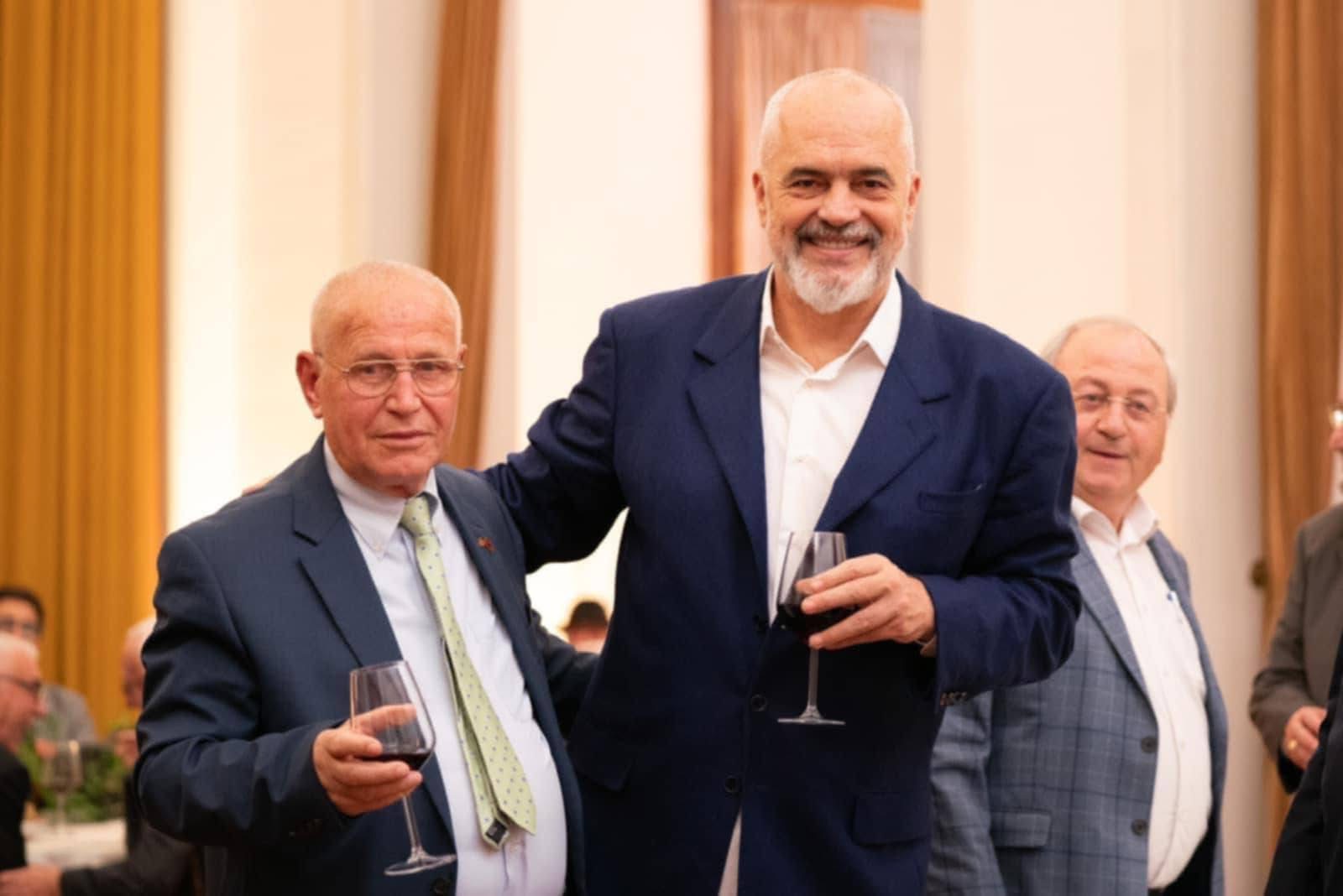 Editorial – Koçi Tahiri, Zëri që nuk Heshti Kurrë.