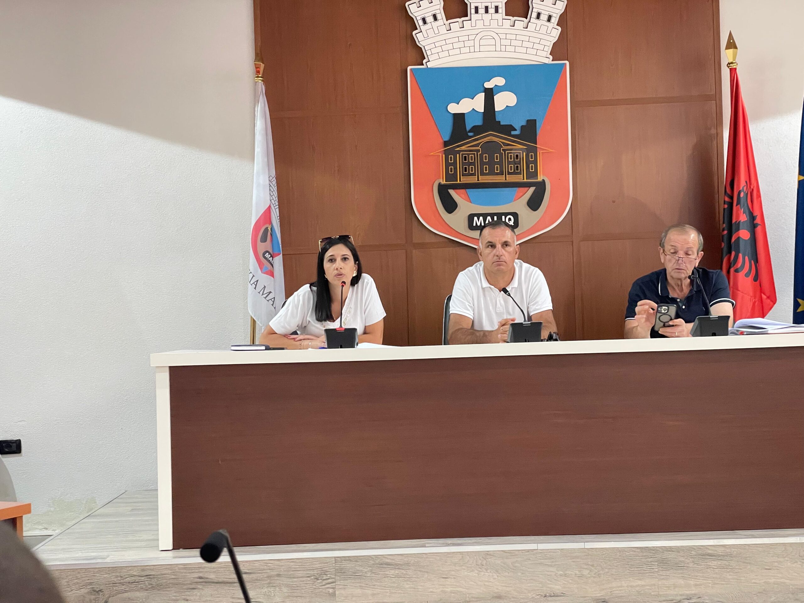 Dëgjesë Publike për Planin Lokal të Menaxhimit të Mbetjeve në Bashkinë Maliq