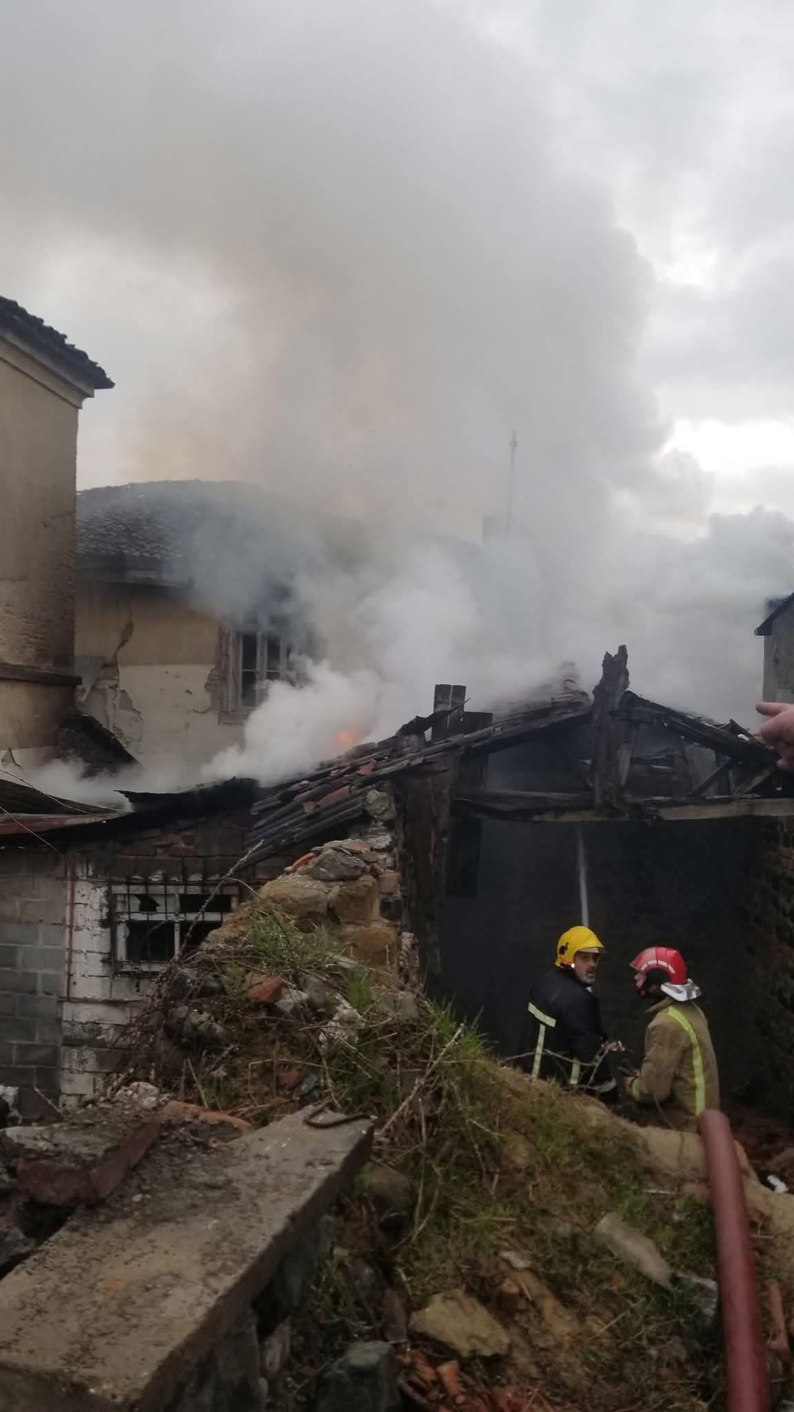 Një vit pa zjarrfikësin Jani Opari – kujtimi i tij mbetet i paharruar