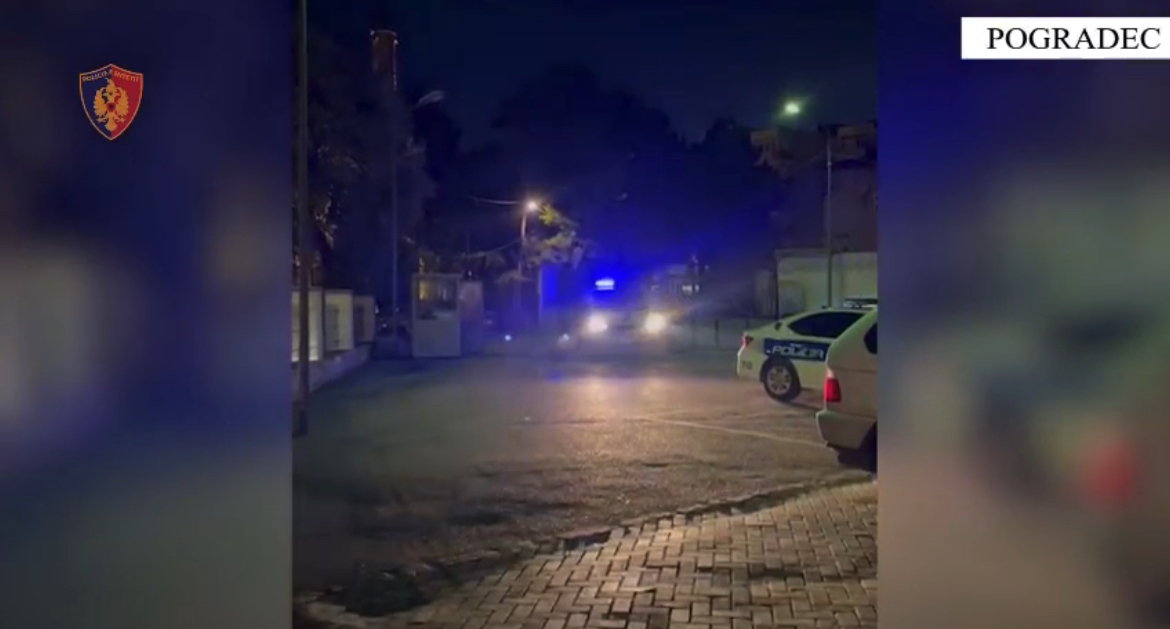 Vihen në pranga 4 Persona, sekuestrohen dhjetëra doza kokaine, 2 automjete dhe 10 celularë
