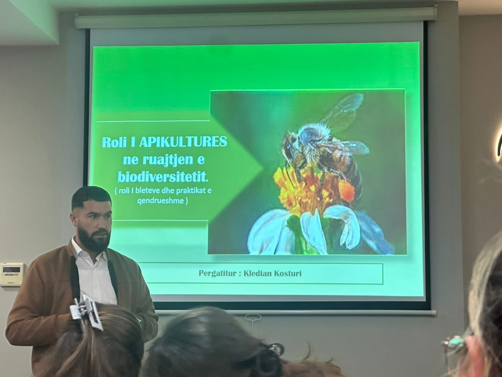 Shembull i të rinjve që frymëzojnë – Kledian Kosturi nga Liboniku i Maliqit