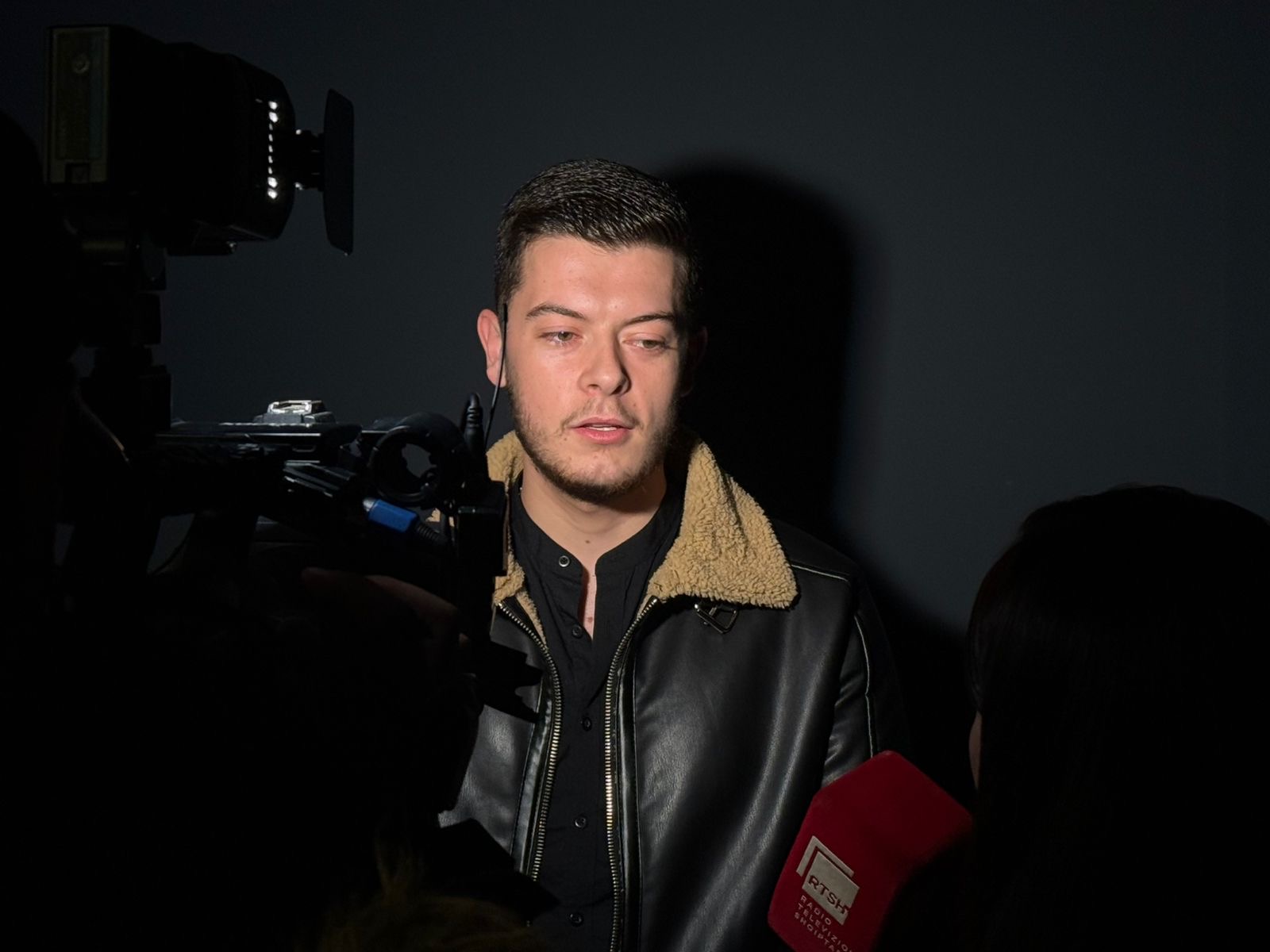 Diego Gjini – një i ri model nga Maliqi, shembull i talentit dhe përkushtimit. Diego Gjini – një i ri model nga Maliqi, shembull i talentit dhe përkushtimit.