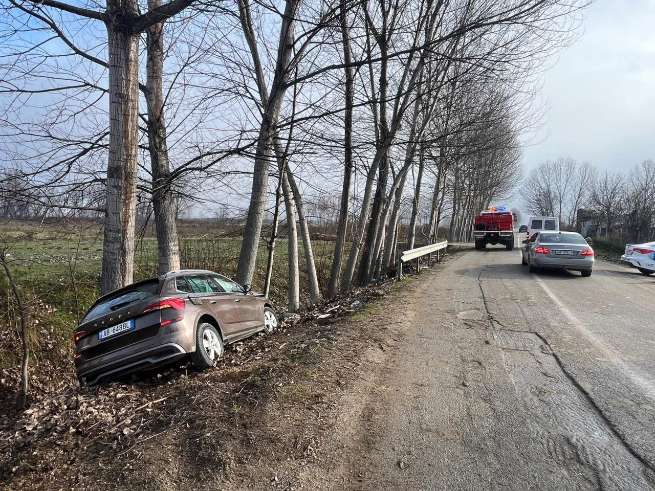 Aksident në Rrëmbec të Maliqit, dy të plagosur