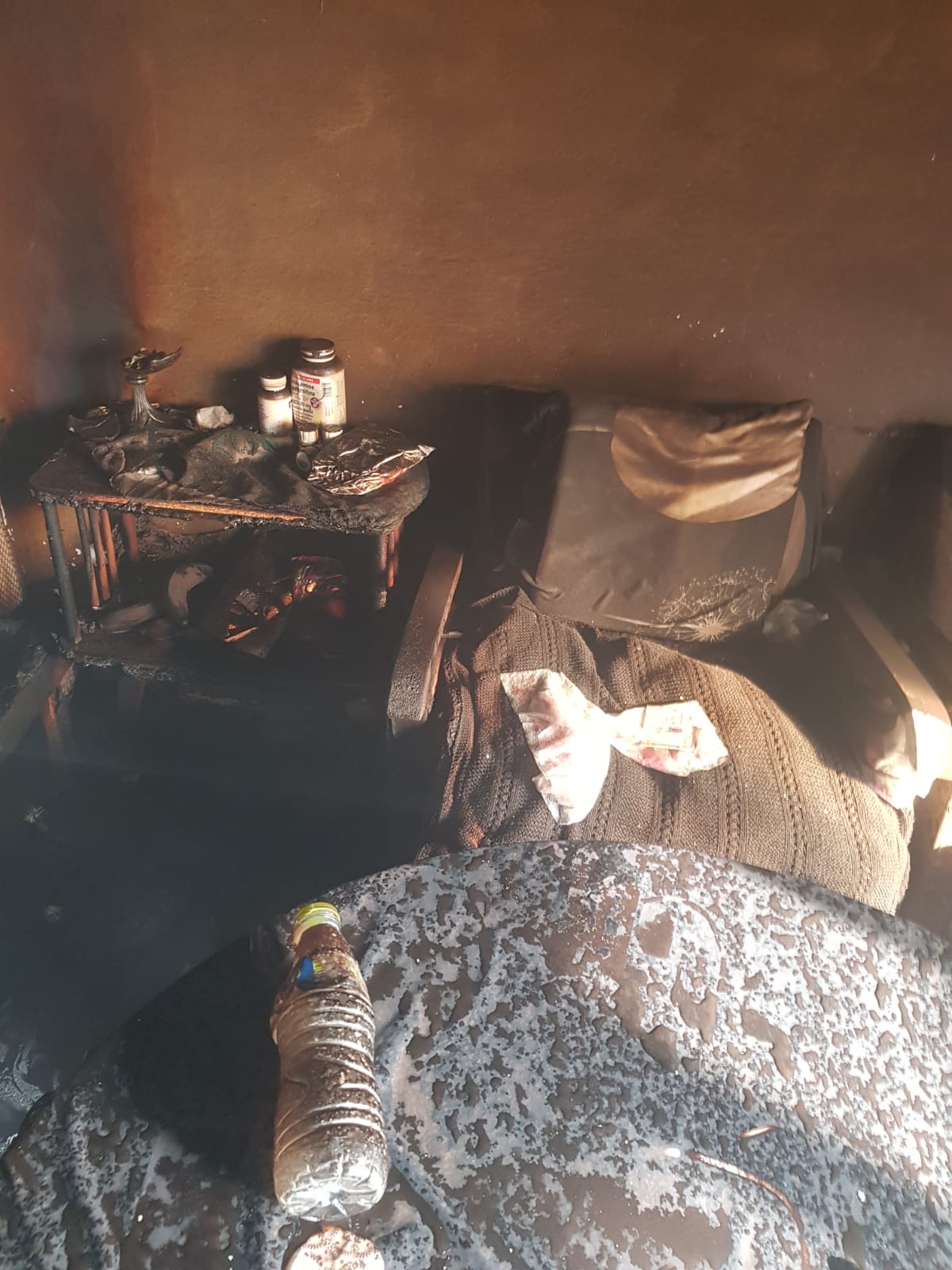 E trishtë/Digjet një banesë në Korçë, humb jetën një 73-vjeçare