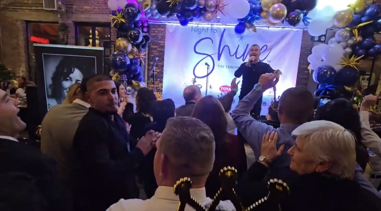 “Night to Shine” në Maliq, mesazh për dinjitet dhe përfshirje për personat me aftësi ndryshe “Night to Shine” në Maliq, mesazh për dinjitet dhe përfshirje për personat me aftësi ndryshe