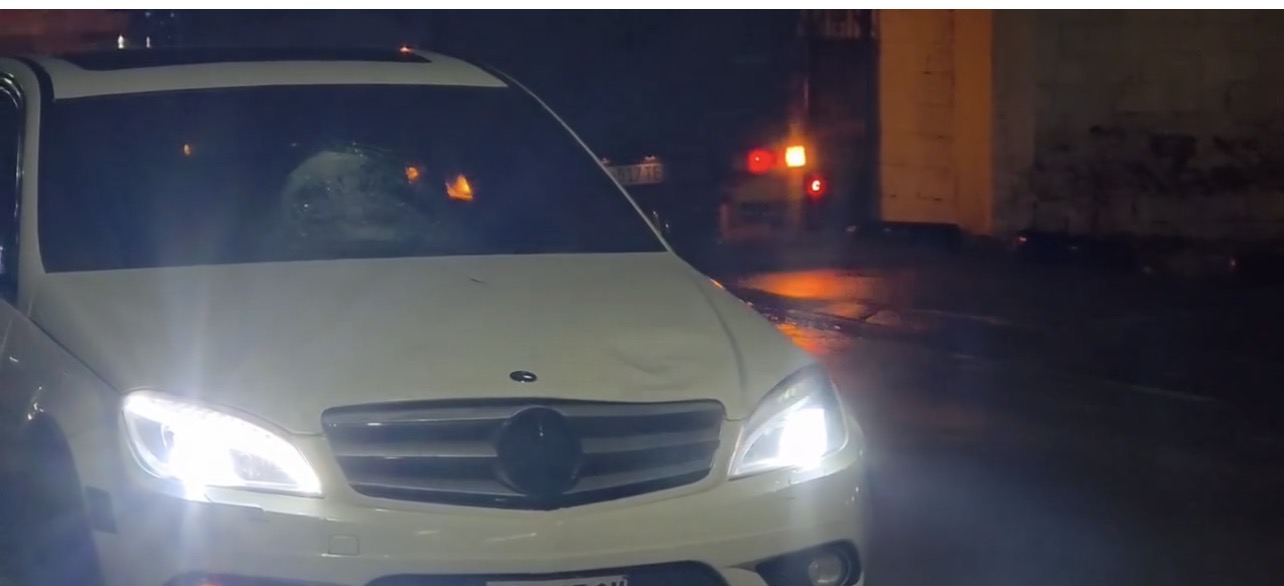 AKSIDENT NË POGRADEC/ Automjeti përplas këmbësoren në afërsi të kryqëzimit të Starovës, vajza përfundon në spital AKSIDENT NË POGRADEC/ Automjeti përplas këmbësoren në afërsi të kryqëzimit të Starovës, vajza përfundon në spital