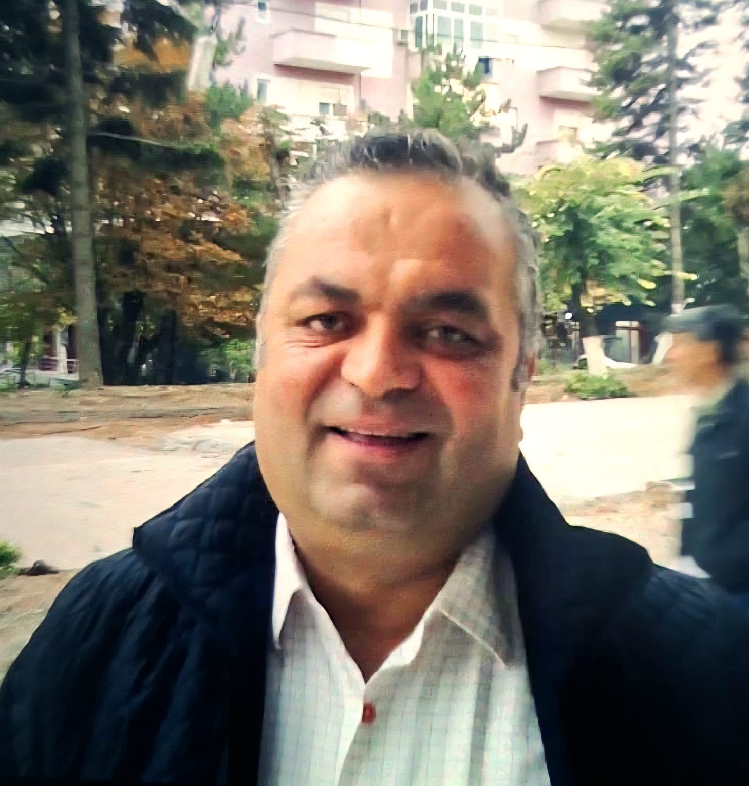 ARSIMTARËT, AGIMI VEZULLUES QË NDRIÇON MËNGJËSEVE