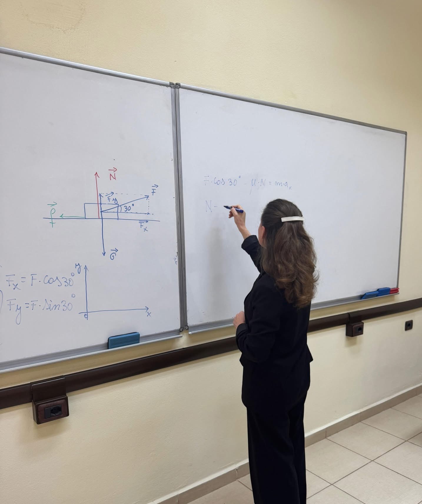 Esmeralda Guliqani fiton gradën shkencore “Doktor i Shkencave” në Fizikë