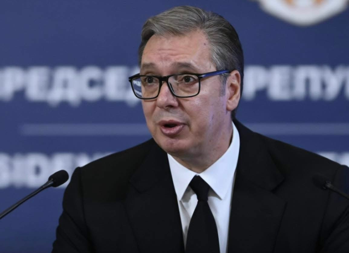 Vuçiç jep dorëheqjen si president i Serbisë