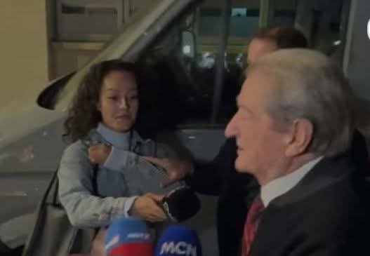Incidenti me gazetaren Iris Rezhda, reagon Sali Berisha: Asnjë gazetare nuk duhet të fyhet apo kërcënohet në detyrë